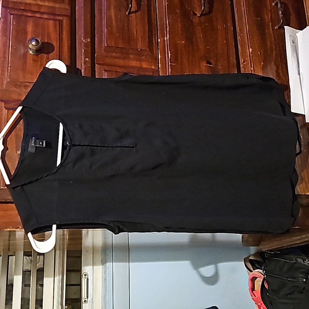 !!. Ladies' size 2 petite top